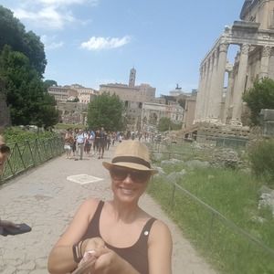 Meet your Posher, Tara